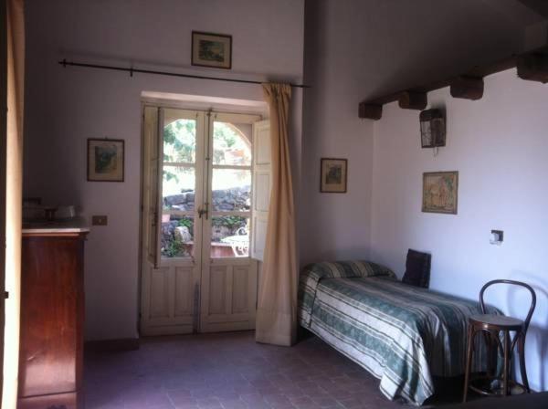 La Rocca Della Rosa Villa Zafferana Etnea Bagian luar foto