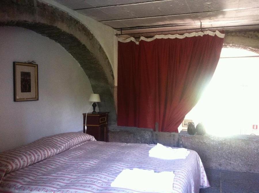 La Rocca Della Rosa Villa Zafferana Etnea Bagian luar foto